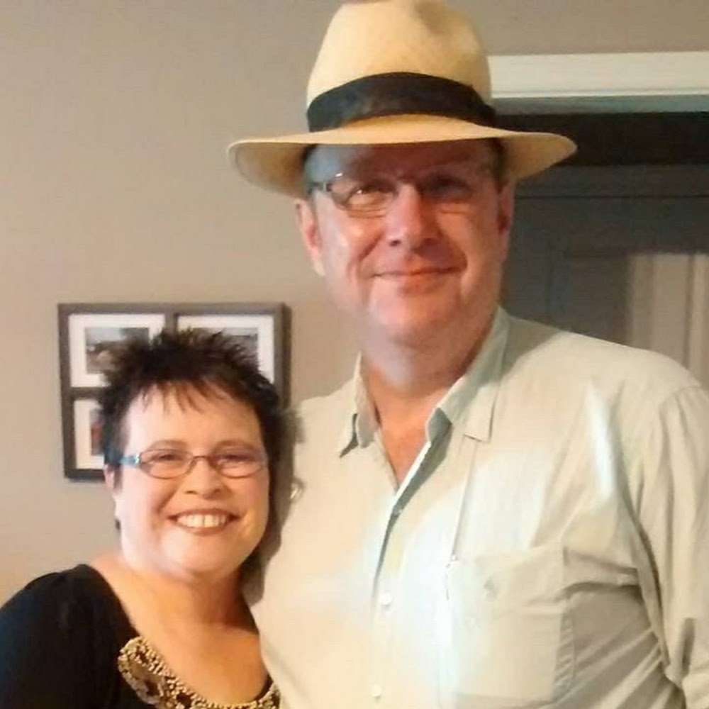 Meet your Posher, Holly